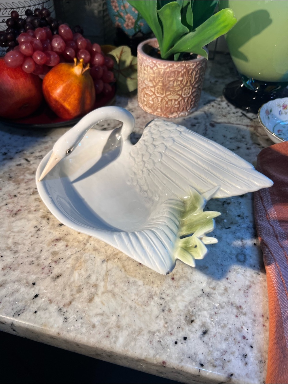 Fitz and Floyd White Swan Lovers Soapdish or trinket Like New!